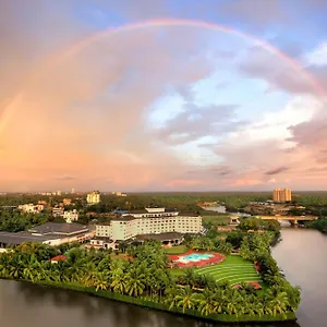 https://le-meridien-kochi.kerala-hotels.net