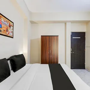O Mahaveer Tower Hotel