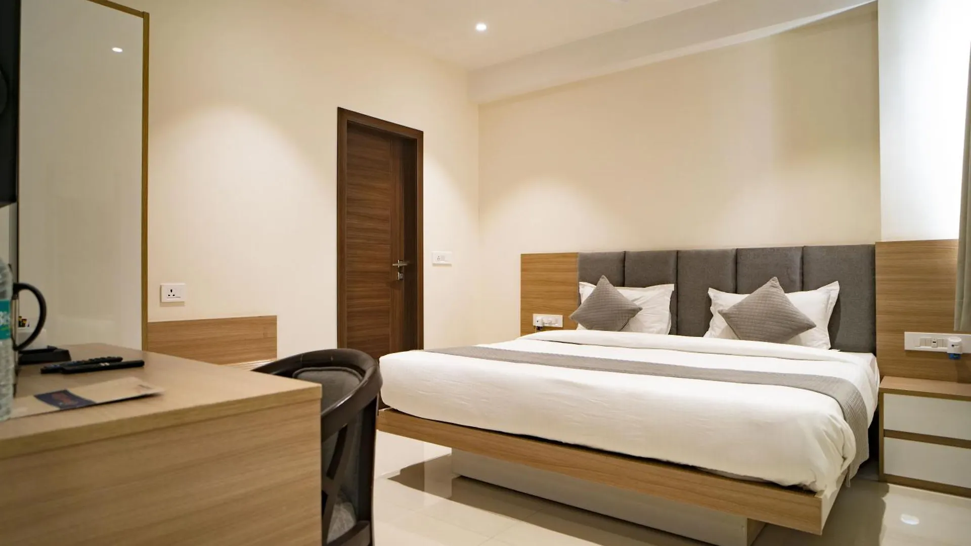 The Mangal View Residency - A Luxury Boutique Business Hotel Udaipur